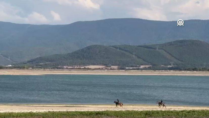 Bolu’daki Gölköy Baraj Gölü’nde yarım ada oluştu. İçme suyu ihtiyacını karşılıyor 12